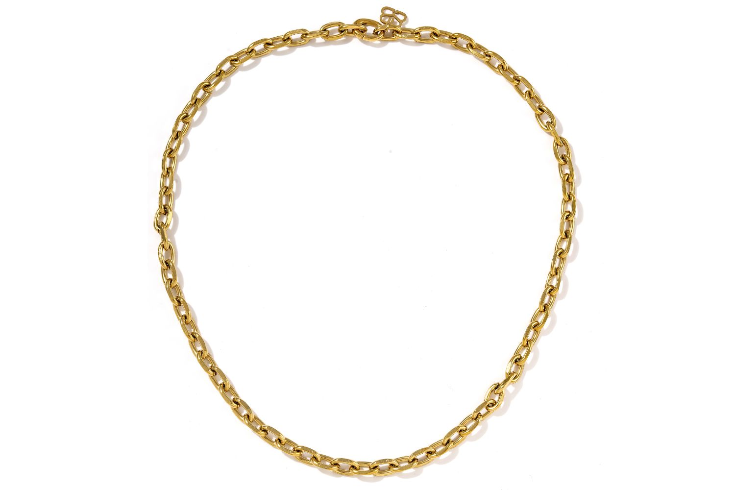 Dione Chunky Oval Chain Gold Necklace with polished oversized links and a gleaming high-shine finish.