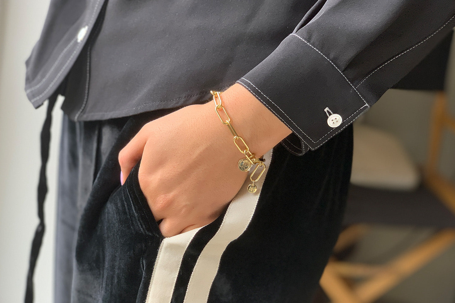 Ukelele Gold Chain Charm Bracelet - Boho Betty