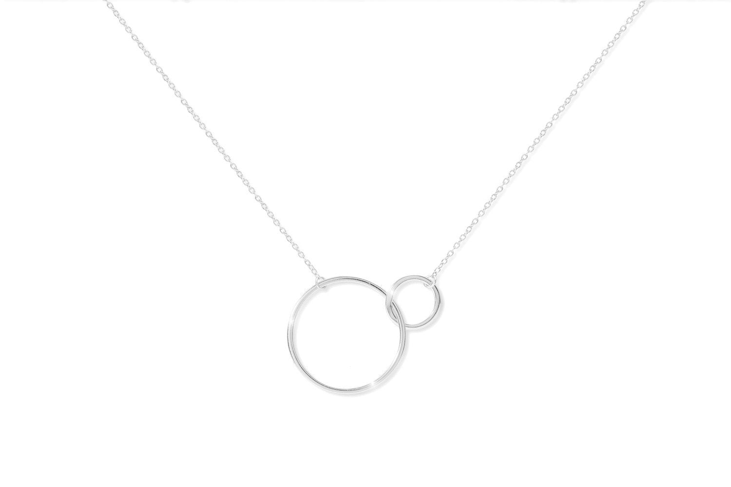 Claret Silver Interlocking Circle Necklace