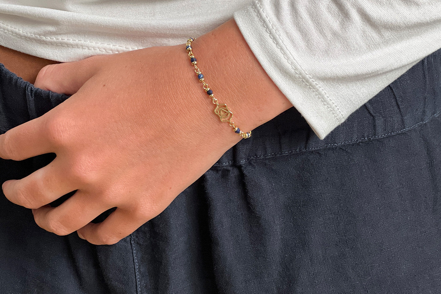 Third Eye Chakra Gemstone Bracelet Gold - Boho Betty